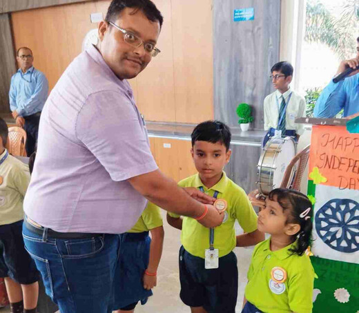 माउंट लिटरा ज़ी स्कूल में 13 होनहार विद्यार्थियों का सम्मान, मिला ‘स्टार परफॉर्मर’ बैज